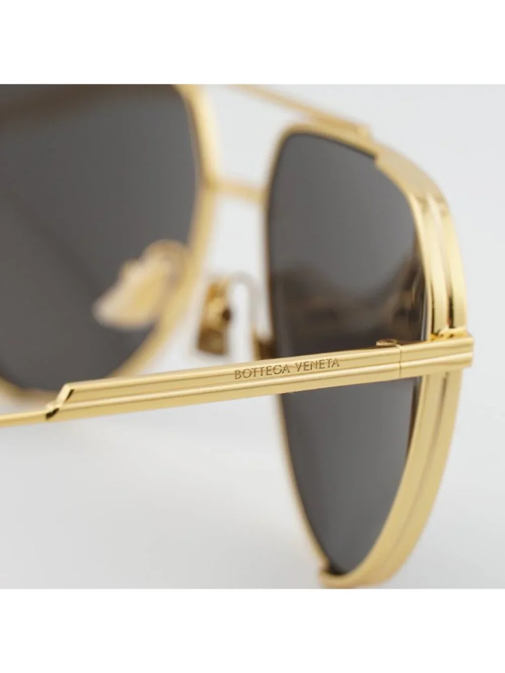 Bottega Veneta BV1465S 001 Sunglasses Gold Aviator Frame, Grey Lenses